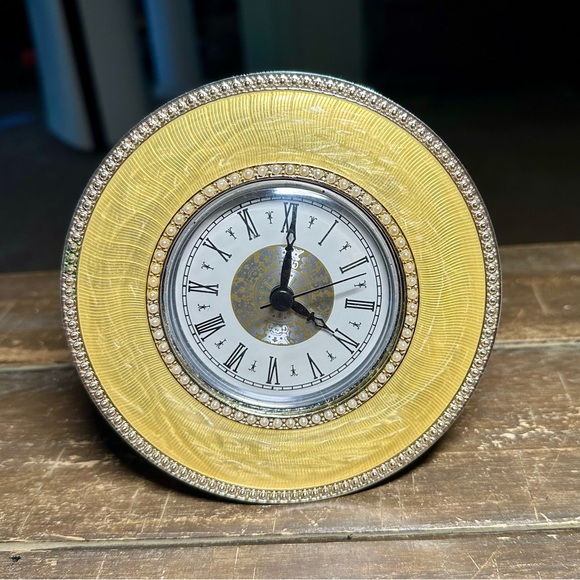 Ashleigh Manor 5-Inch Russian Quartz Clock Yellow Enamel Round JH- 1668 Desk - Picture 1 of 13